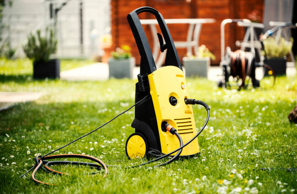 Best Pool Deck Cleaning  in Redwood, OR